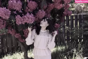 floofie thumbnail #1833725