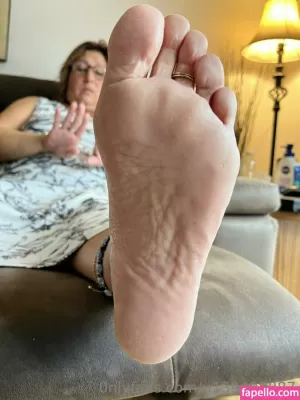 foot-mistress-miss-b thumbnail #2709189