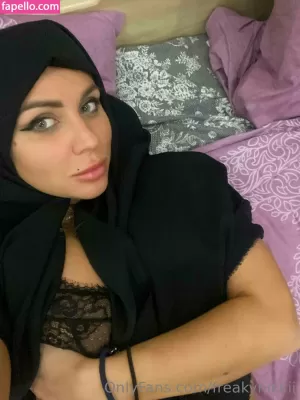 freakynikkii thumbnail #3156227