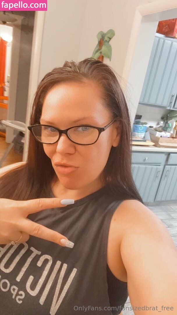 funsizedbrat_free-3