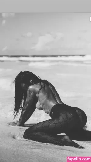 gabi-prado thumbnail #1843229