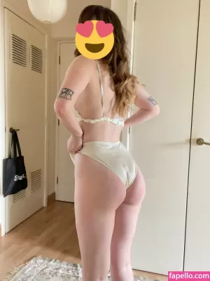 gail-bates thumbnail #1844659