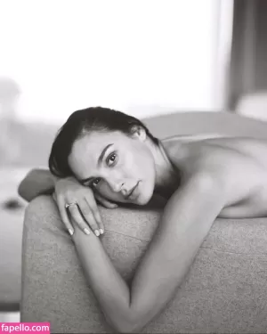 gal-gadot thumbnail #89124