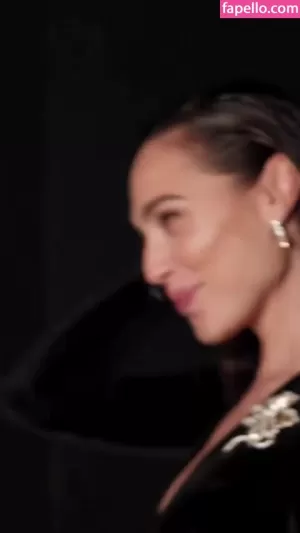 gal-gadot thumbnail #89123
