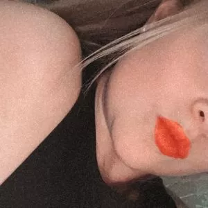 gem-louise thumbnail #1845918