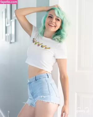 ginny-di thumbnail #4679627