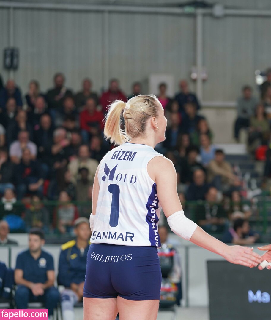 Gizem Örge-3