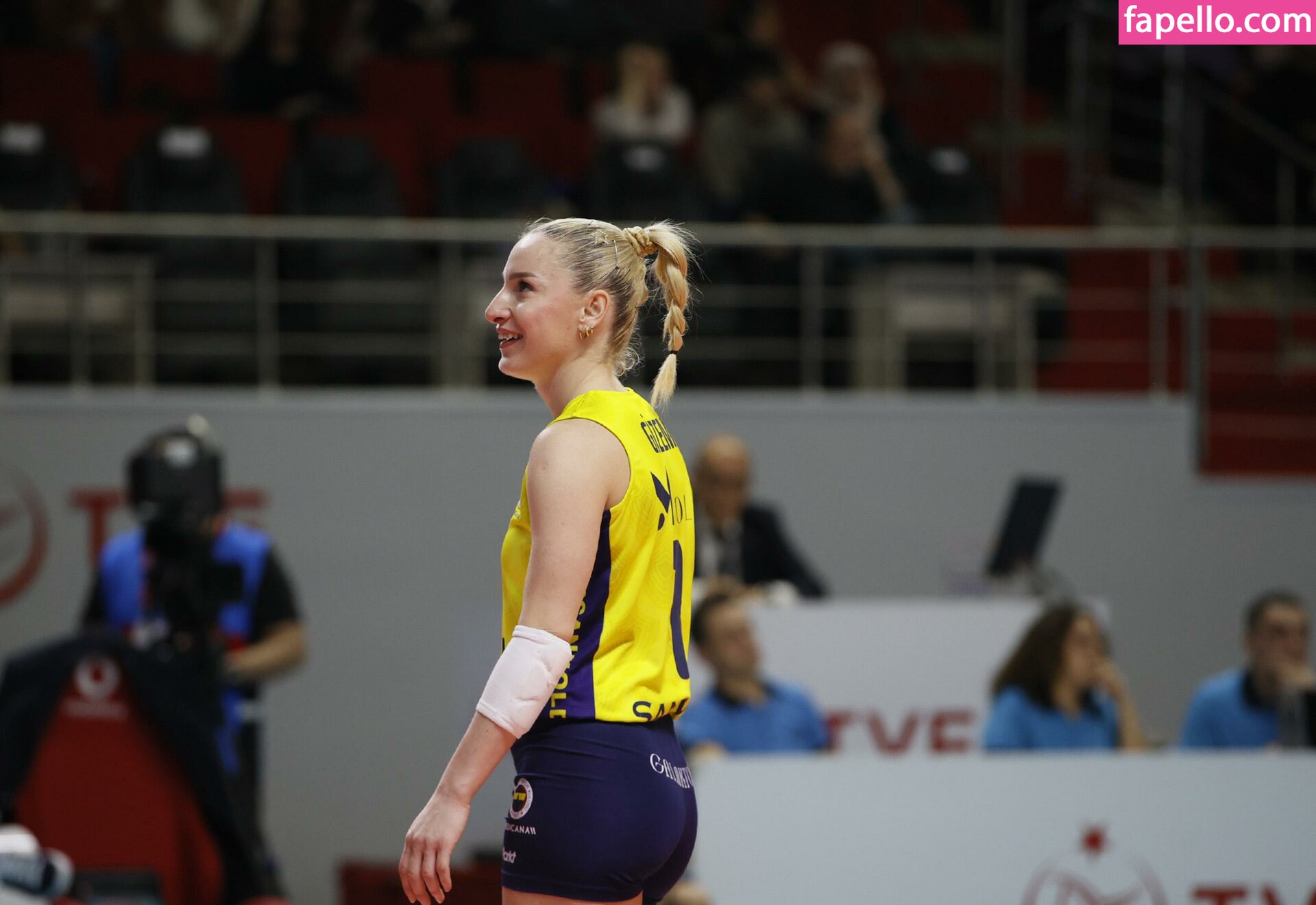 Gizem Örge-1