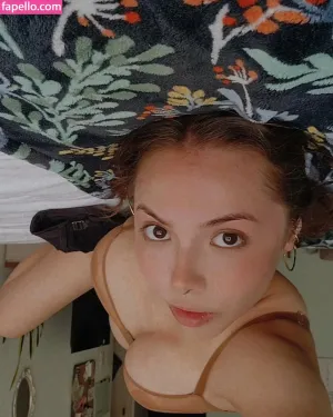 goddess-mell thumbnail #6077442