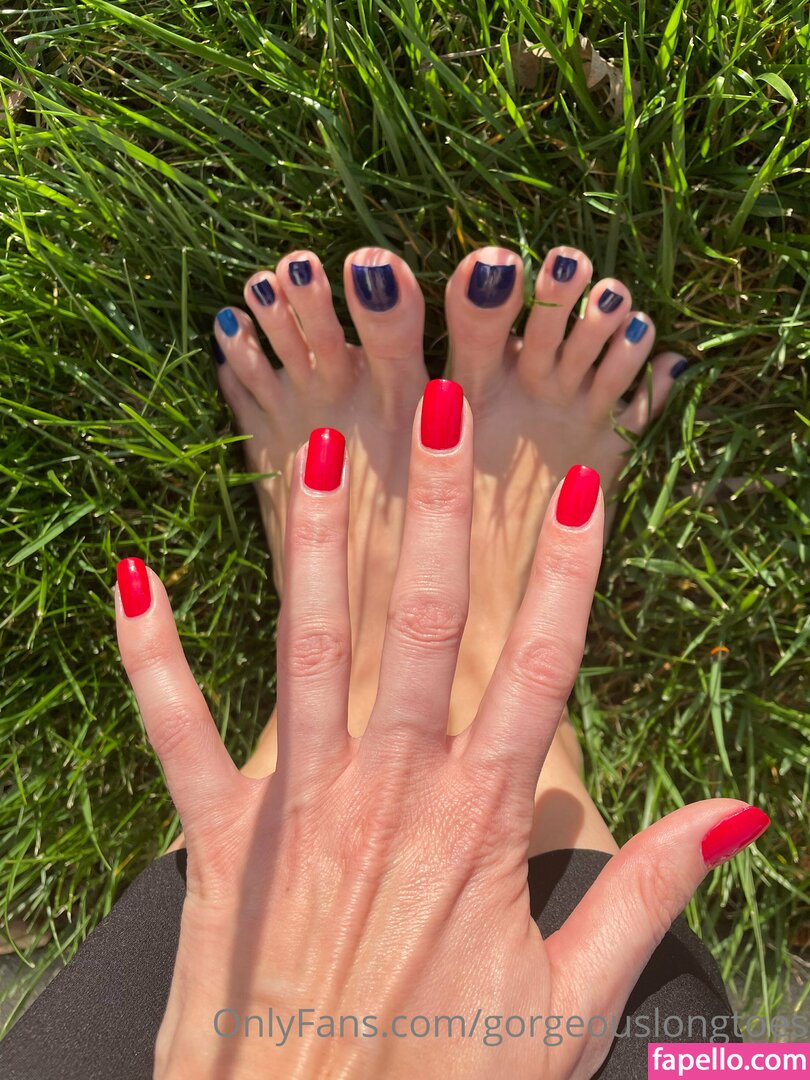 gorgeouslongtoes-1
