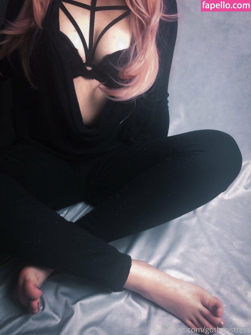 gothmistress-3