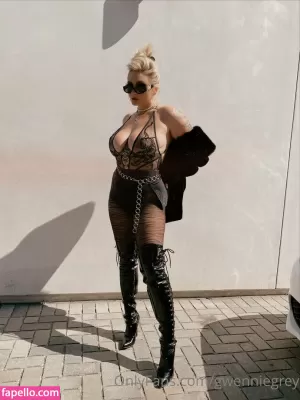 gwenniegrey thumbnail #1285210