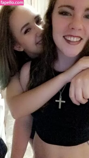 hailee-and-kendra thumbnail #105729