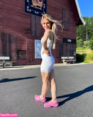 hailey-azure thumbnail #3416319