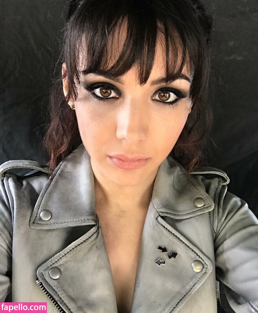 Hannah Marks-3
