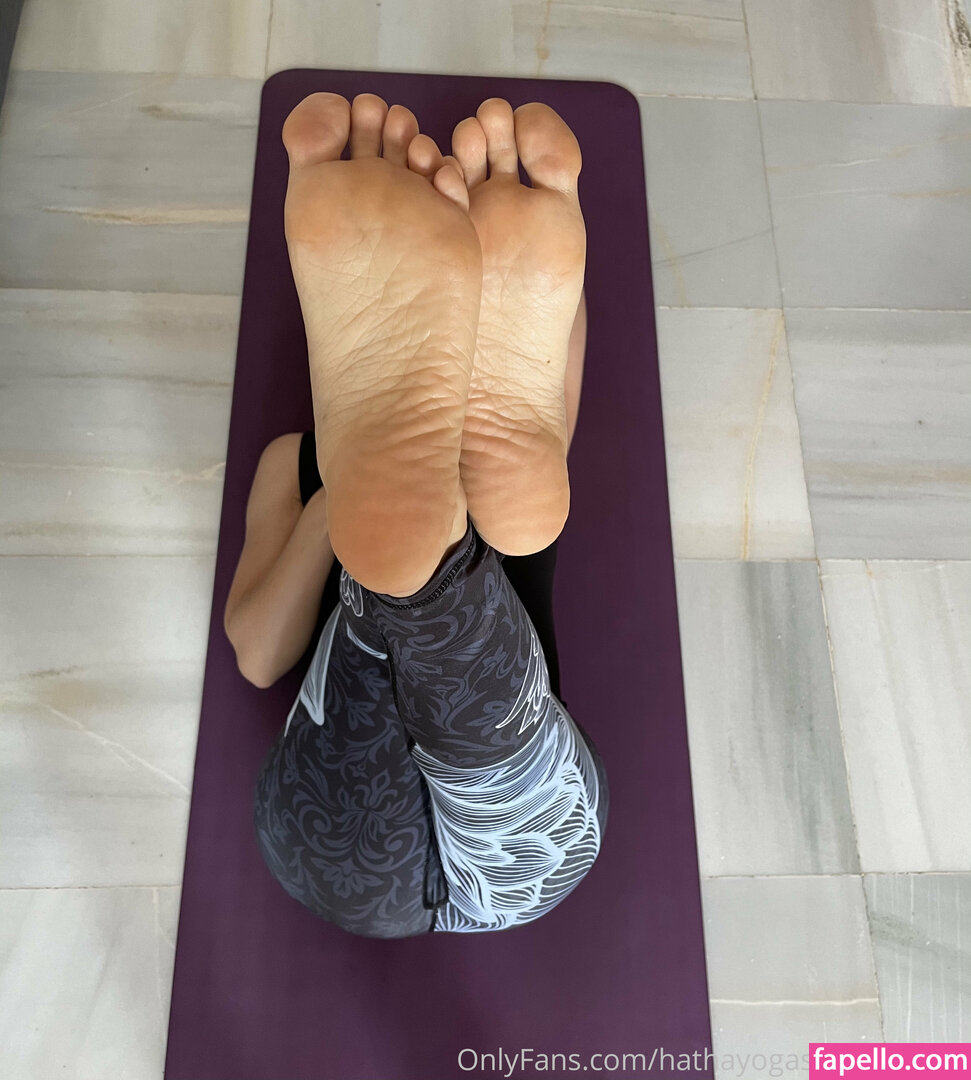 hathayogasoulsexyfeet-3