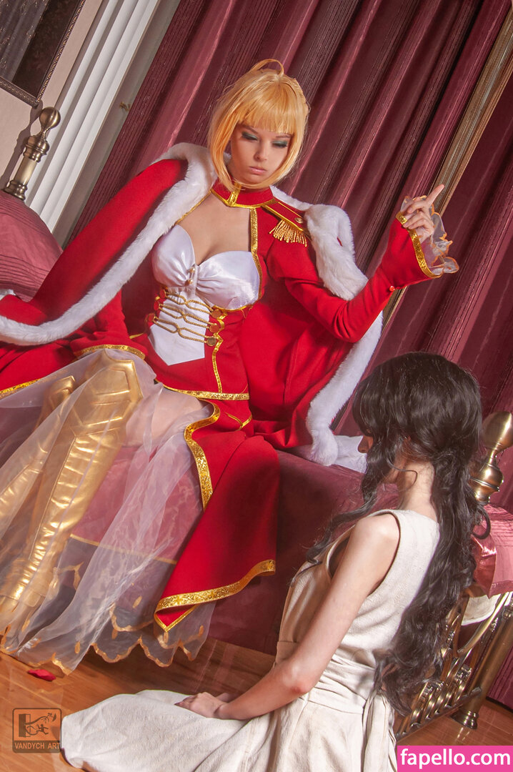 helly-valentine – I Nudes – Celeb Nudes