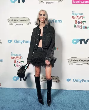 hila-klein thumbnail #2537790