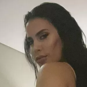 honey-adams thumbnail #1878249