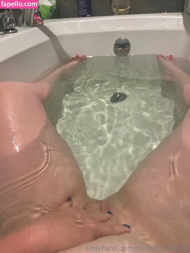 Hotmomma696-3