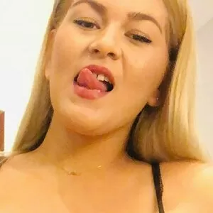 hugeboobserin thumbnail #3437103
