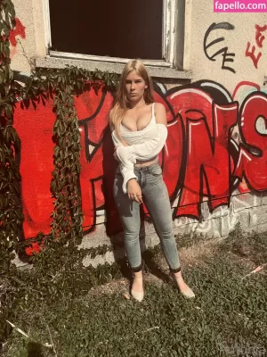 imhotantonia thumbnail #3149820