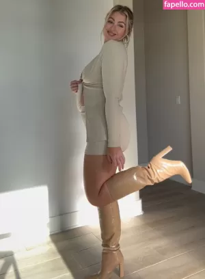 iskra-lawrence thumbnail #324194