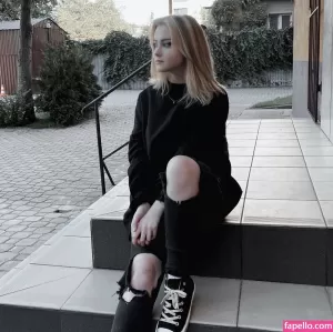 itsarahlaux thumbnail #1893641