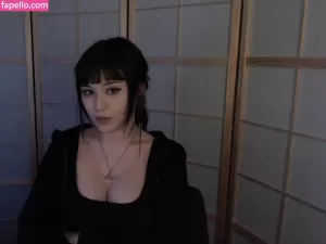 jadeyanh thumbnail #103287