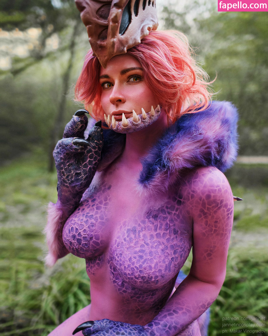 Jannet In Cosplay-1