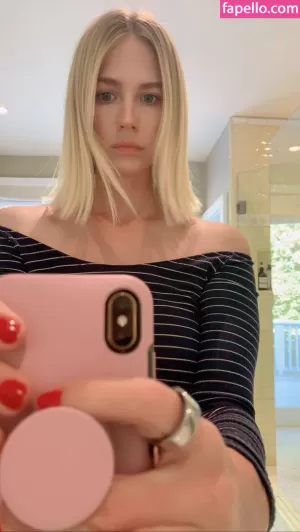 january-jones thumbnail #415493