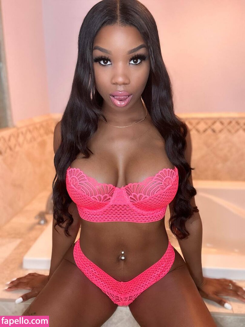 Jasmine Hayes-2