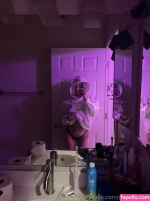 jayde-swan thumbnail #6038376