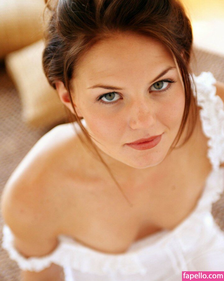 Jennifer Morrison-3