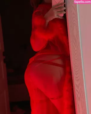 jiee-wen thumbnail #4092423