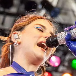 joanna-levesque thumbnail #3404151