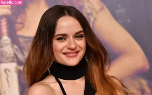 joey-king thumbnail #368386
