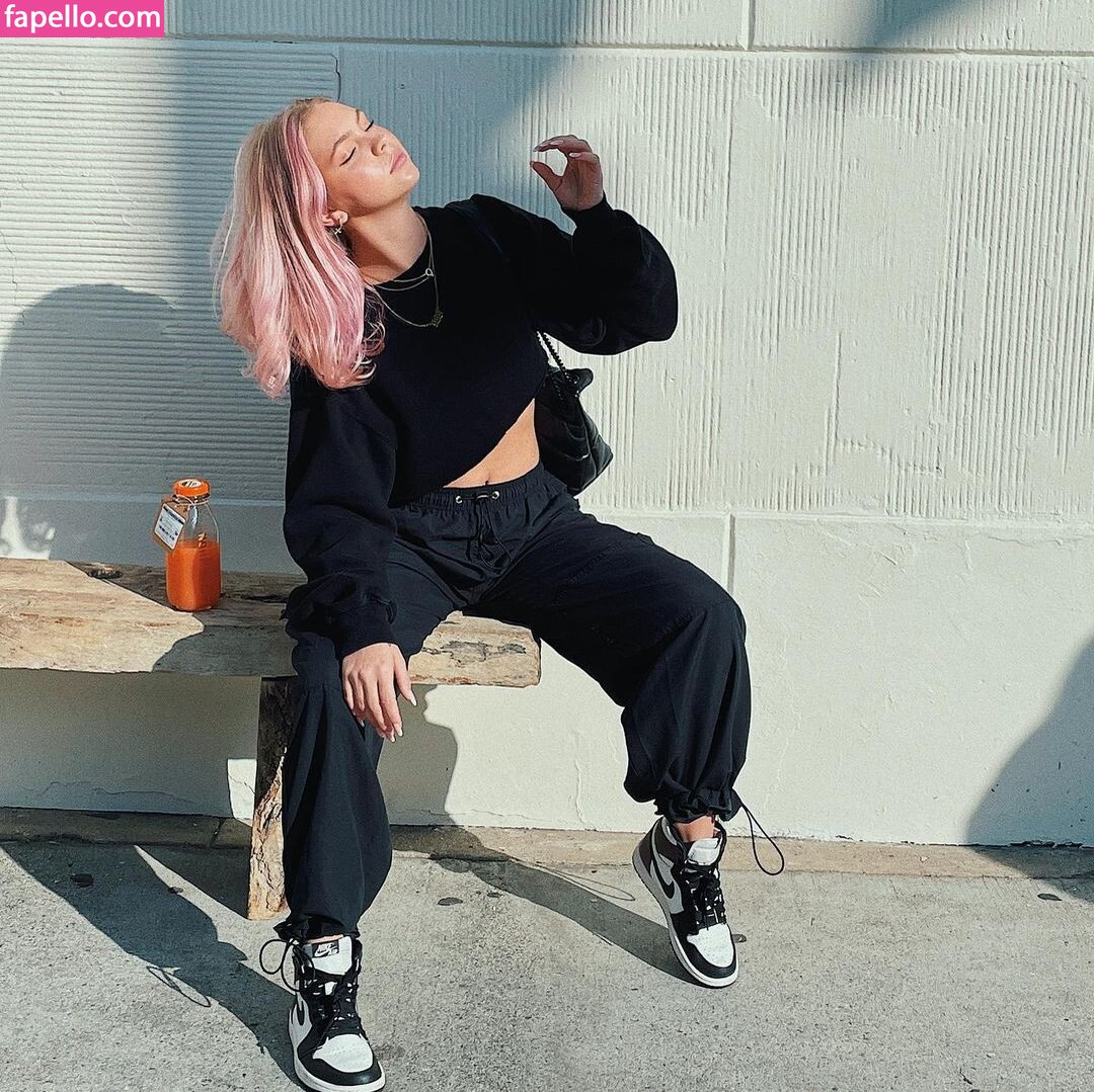 jordyn-jones – I Nudes – Celeb Nudes