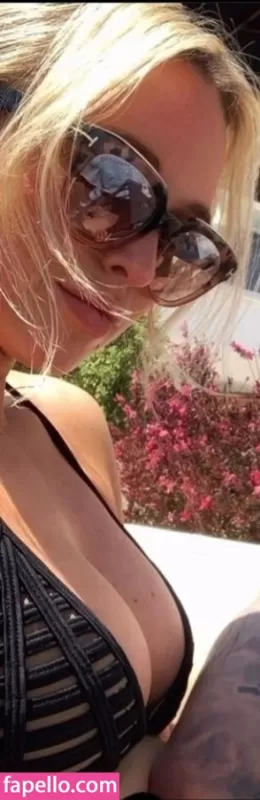 jorgie-porter thumbnail #860428