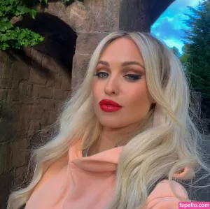 jorgie-porter thumbnail #860426