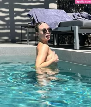 jorgie-porter thumbnail #860224
