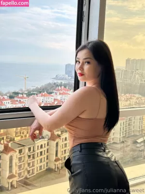 julia-astoria thumbnail #6033337