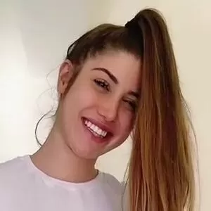 julia-ferronato thumbnail #1927150