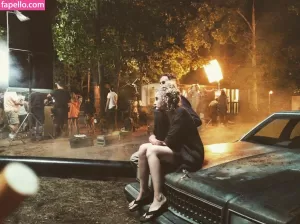 julia-garner thumbnail #3222673