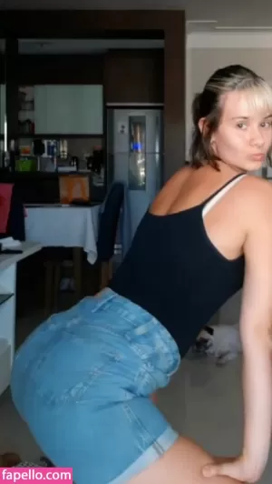 julia-k-barni thumbnail #1927432