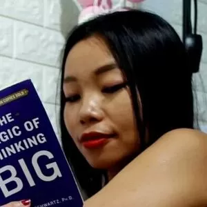 julia-leung thumbnail #3418591