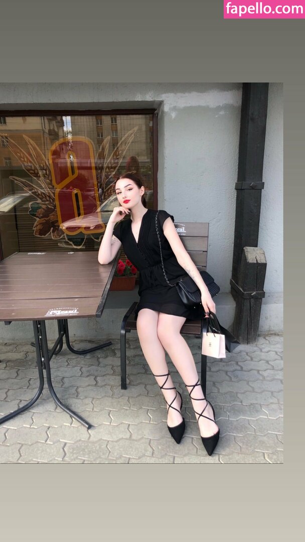 Julia Molligan-1