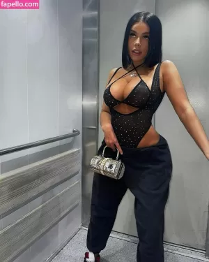 julia-scott thumbnail #3064308
