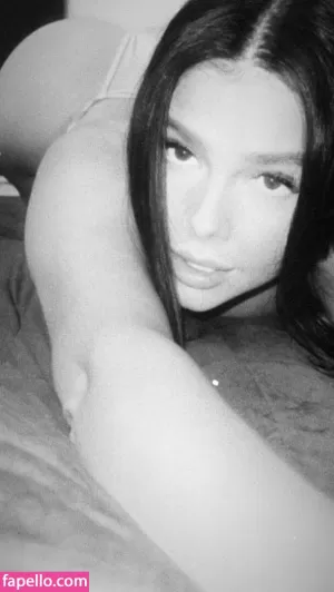 julia-scott thumbnail #3064302