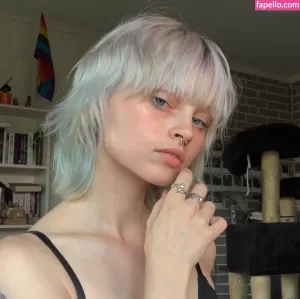 julianneiwj thumbnail #6122222